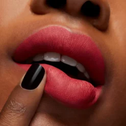 MAC Locked Kiss Ink Lipcolour 4 Ml - Most Curious 16 MAC Locked Kiss Ink Lipcolour 4 Ml - Most Curious -Clinique Salgsbutik 7736026460813