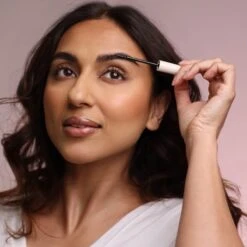 DUFFBEAUTY High Define Brow Gel 7 Ml - Clear -Clinique Salgsbutik duffbeauty high define brow gel 7 ml clear 1670851558