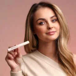 DUFFBEAUTY High Define Brow Gel 7 Ml - Clear -Clinique Salgsbutik duffbeauty high define brow gel 7 ml clear 1670851659