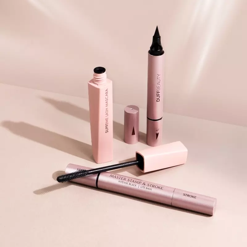 DUFFBEAUTY Master Stamp & Stroke Eyeliner Black - Lite 8 Mm 10 DUFFBEAUTY Master Stamp & Stroke Eyeliner Black - Lite 8 Mm - Billede 8