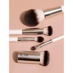 ILIA Shadow Brush -Clinique Salgsbutik ilia shadow brush 1676963770