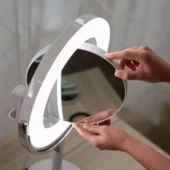 Ilios All-In-One Ring Light & Makeup Mirror -Clinique Salgsbutik ilios all in one ring light makeup mirror 1654160681
