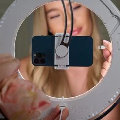 Ilios All-In-One Ring Light & Makeup Mirror -Clinique Salgsbutik ilios all in one ring light makeup mirror 1654160697