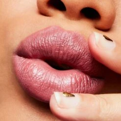 MAC Amplified Crème Lipstick 3 Gr. - Fast Play -Clinique Salgsbutik mac amplified creme lipstick 3 gr fast play 1626342941