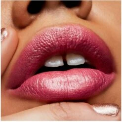 MAC Frost Lipstick 3 Gr. - 303 Bombshell -Clinique Salgsbutik mac frost lipstick 3 gr 303 bombshell 1626770623