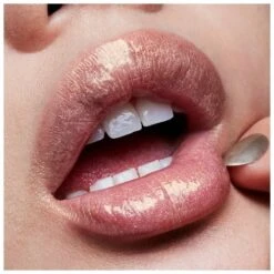 MAC Lipglass Lip Gloss 3,1 Ml - Very Go Lightly -Clinique Salgsbutik mac lipglass lip gloss 31 ml very go lightly 1626691590