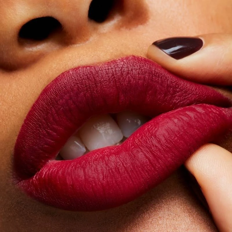 MAC Matte Lipstick Mini 1,8 Gr. - 630 D For Danger 6 MAC Matte Lipstick Mini 1,8 Gr. - 630 D For Danger - Billede 4