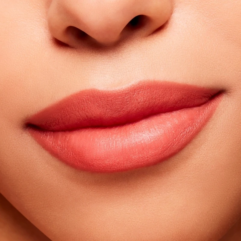 MAC Powder Kiss Velvet Blur Slim Stick 2 Gr. - Gingerella 6 MAC Powder Kiss Velvet Blur Slim Stick 2 Gr. - Gingerella - Billede 4