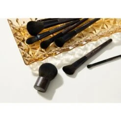 Nilens Jord Pure Collection Kabuki Powder Brush No. 180 -Clinique Salgsbutik nilens jord pure collection kabuki powder brush no 180 1569579067